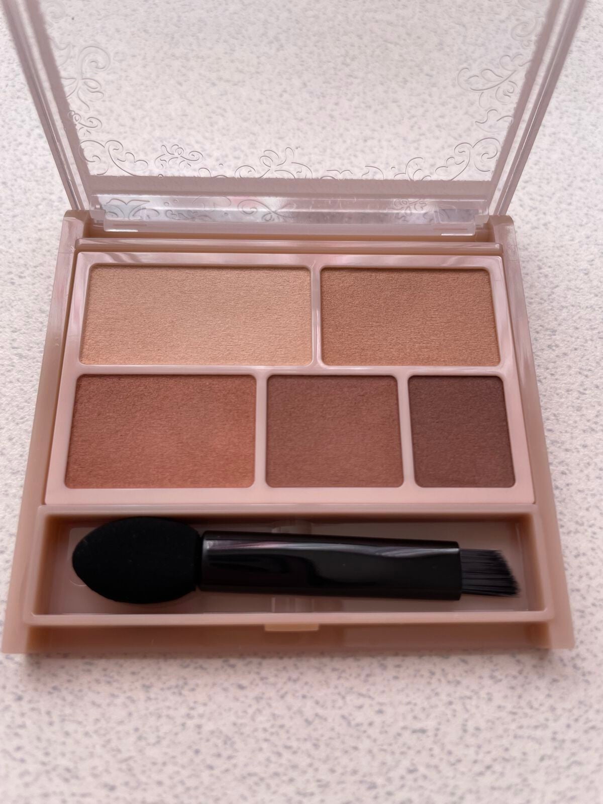 パーフェクトマルチアイズ/キャンメイク/アイシャドウパレットを使ったクチコミ(2枚目)