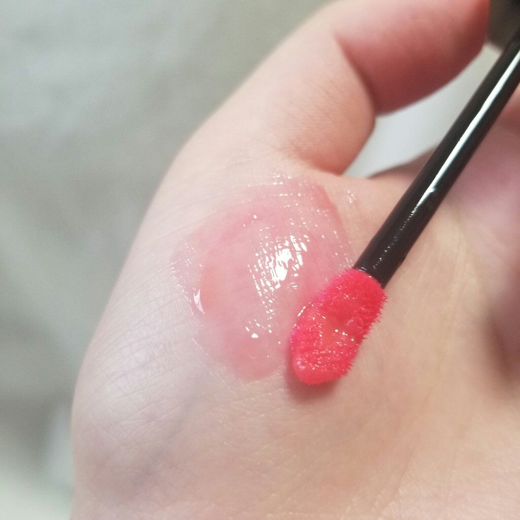 ユイルカレス/ロレアル パリ/リップグロスを使ったクチコミ(2枚目)