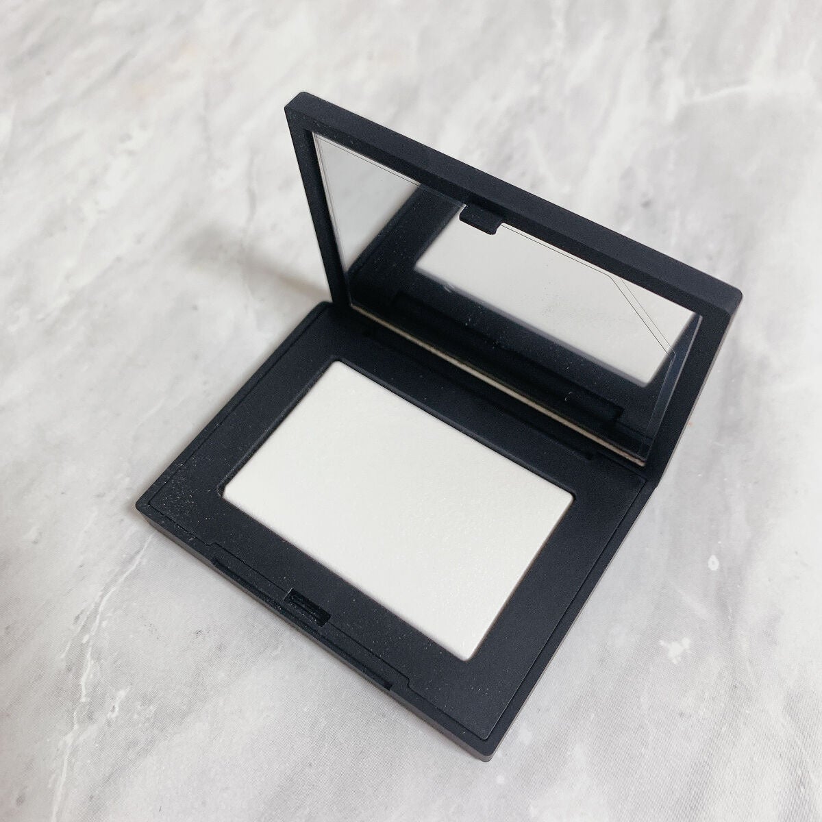 ライトリフレクティングセッティングパウダー プレスト N/NARS/プレストパウダーを使ったクチコミ(2枚目)