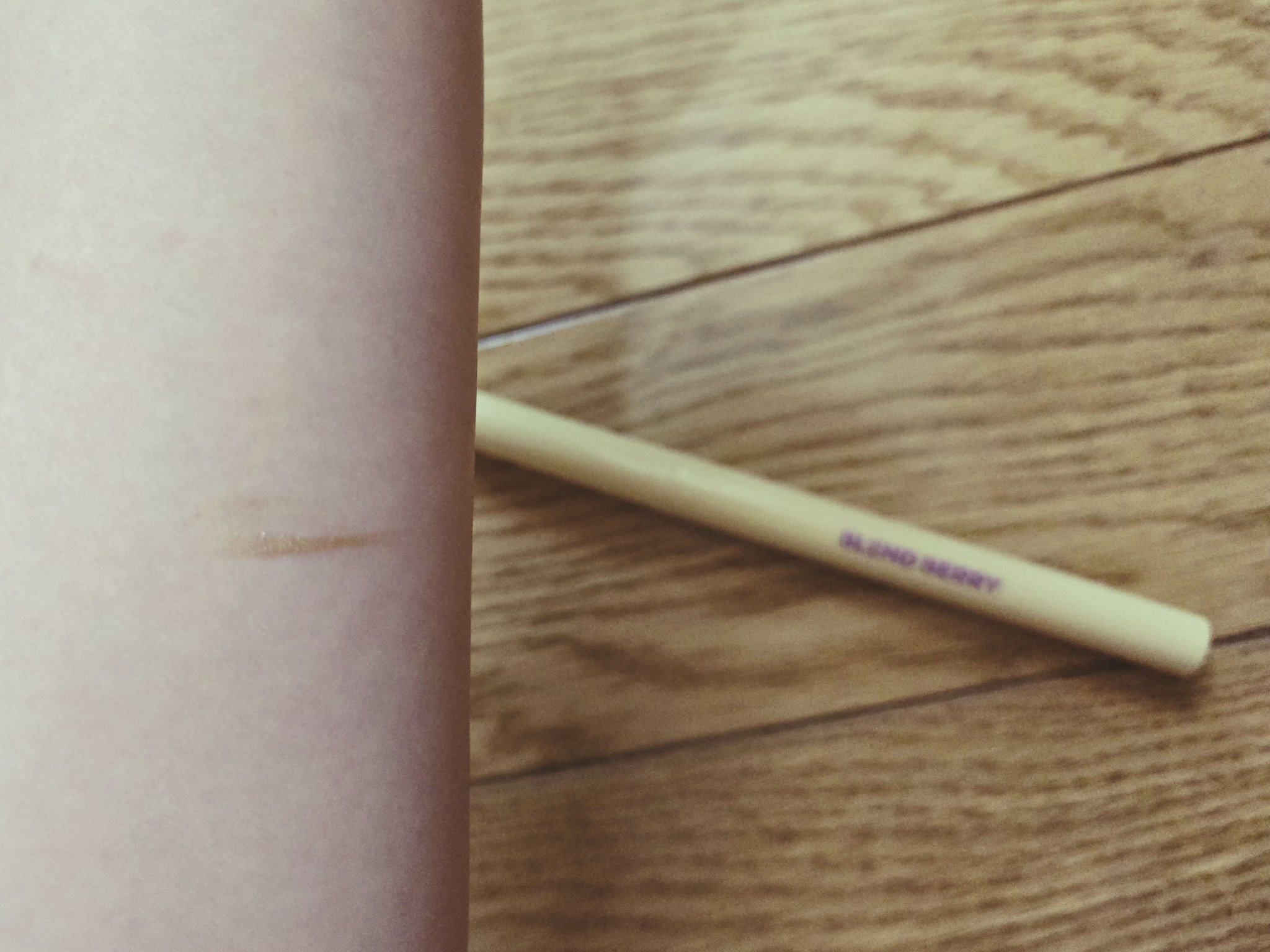 プレイフル リキッドアイライナー M 054 ムーンライトクーラー/BLEND BERRY/リキッドアイライナーを使ったクチコミ（1枚目）