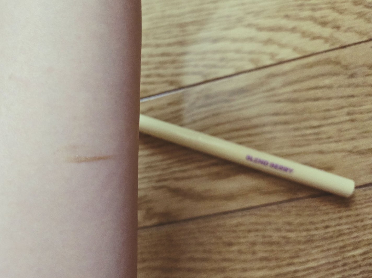 プレイフル リキッドアイライナー M/BLEND BERRY/リキッドアイライナーを使ったクチコミ(1枚目)