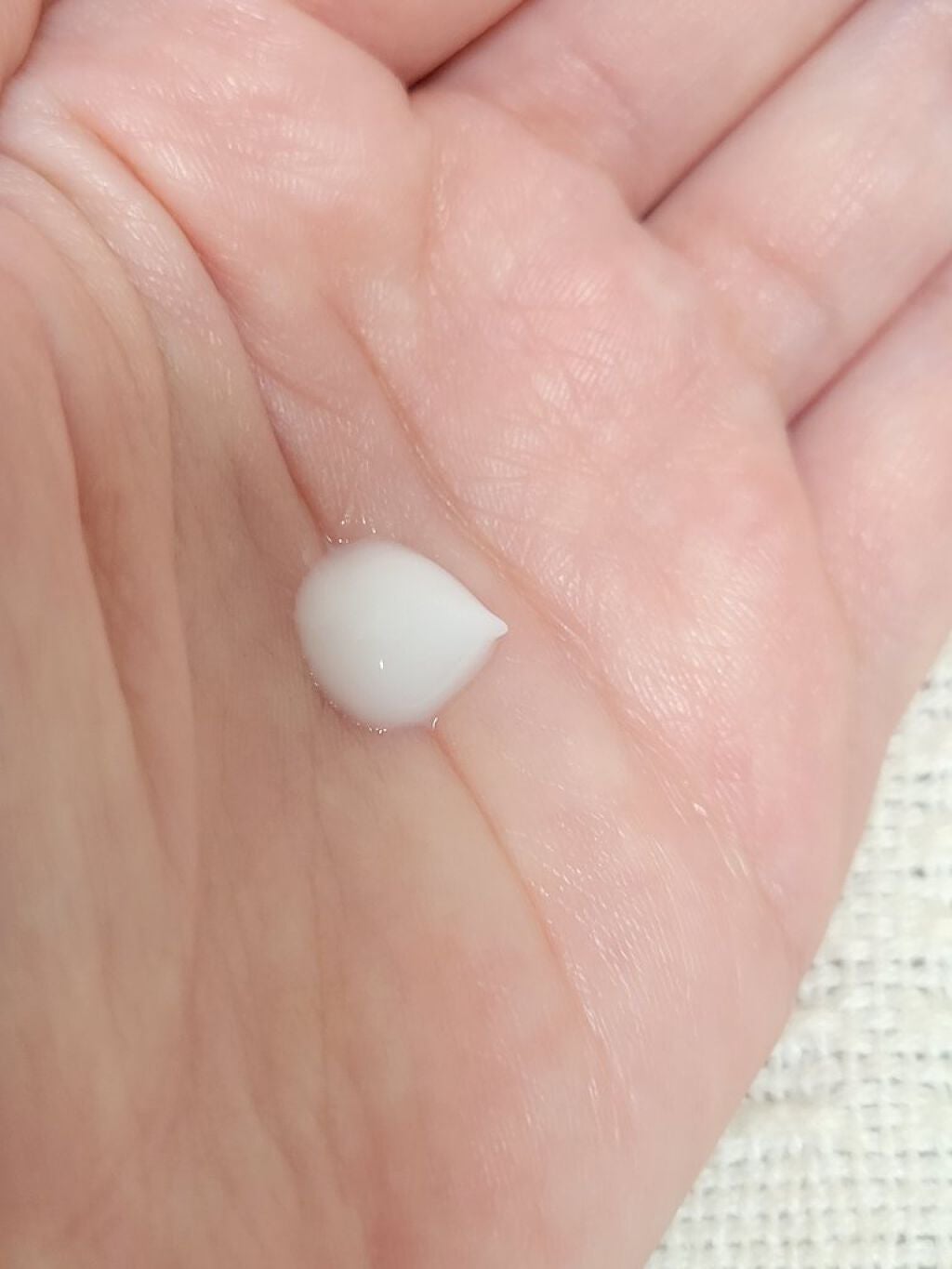 パフュームヘアエッセンス/JUL7ME/ヘアトリートメントを使ったクチコミ(4枚目)