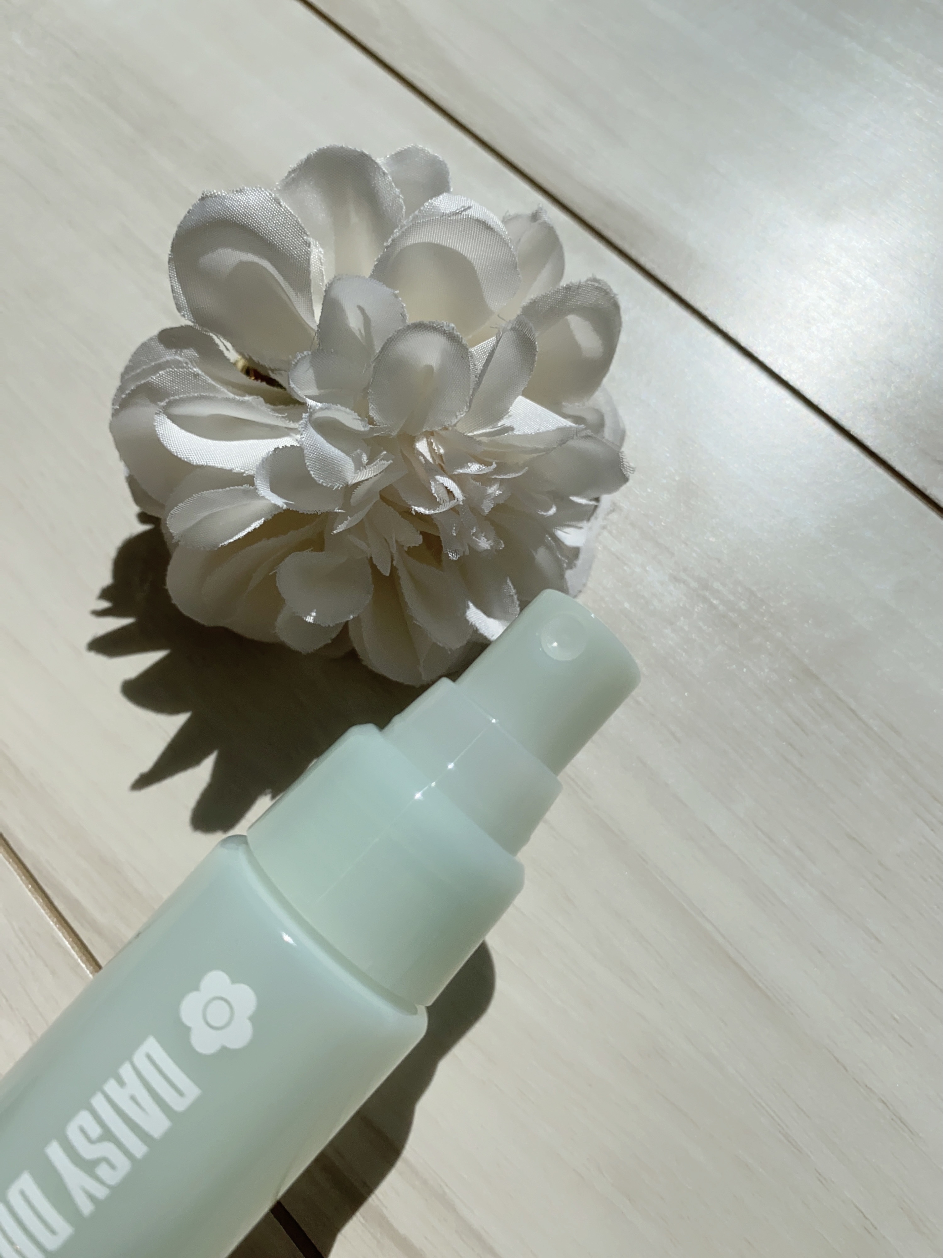 デイジードール メイクアップ フィックス ミスト(ホワイトティーの香り)/DAISY DOLL by MARY QUANT/フィックスミストを使ったクチコミ（2枚目）