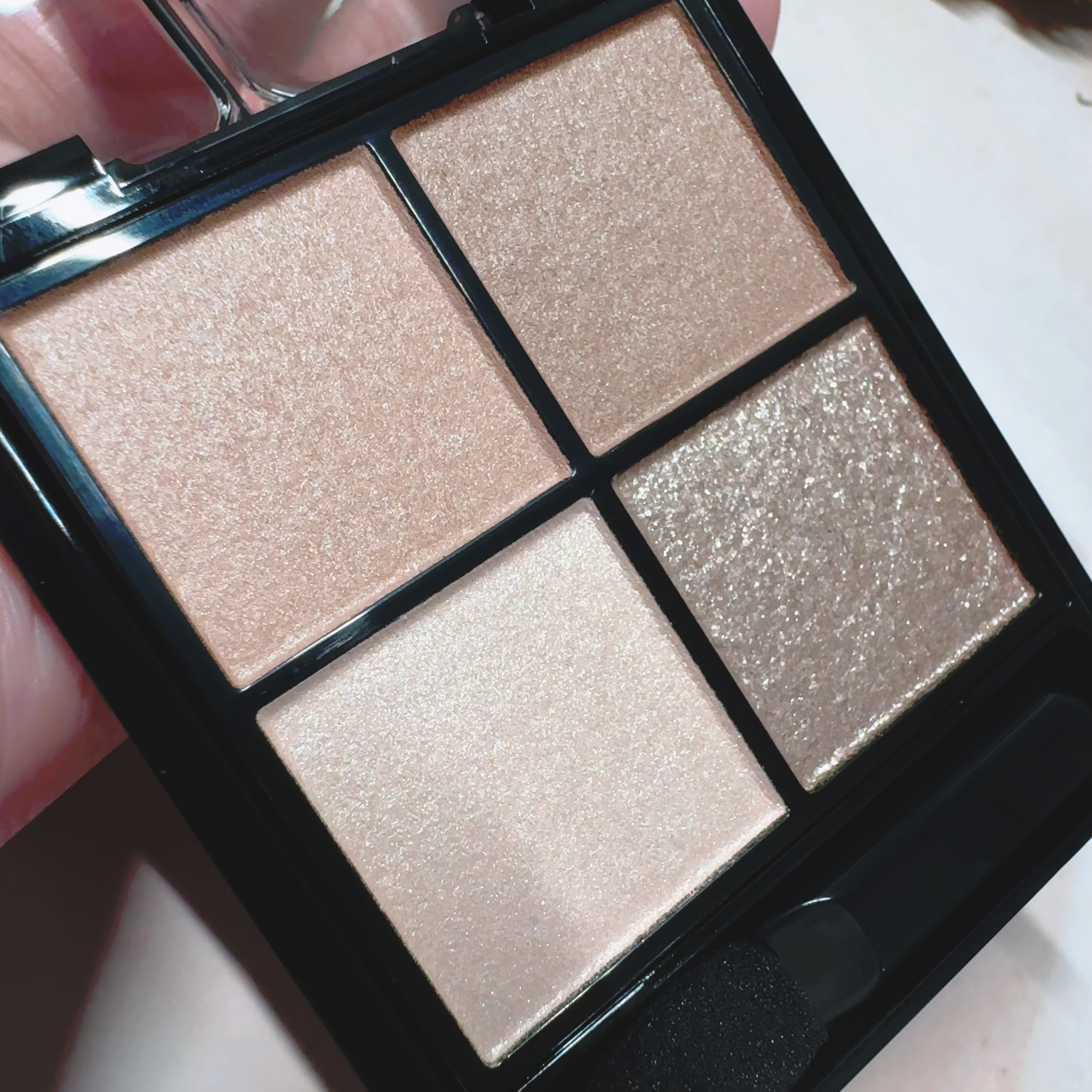 ケイト ポッピングシルエットシャドウ/KATE/アイシャドウパレットを使ったクチコミ（3枚目）