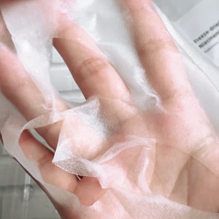 フリーズドライエッセンスマスク ナイアシンアミド22%/HiCA/シートマスク・パックを使ったクチコミ(5枚目)