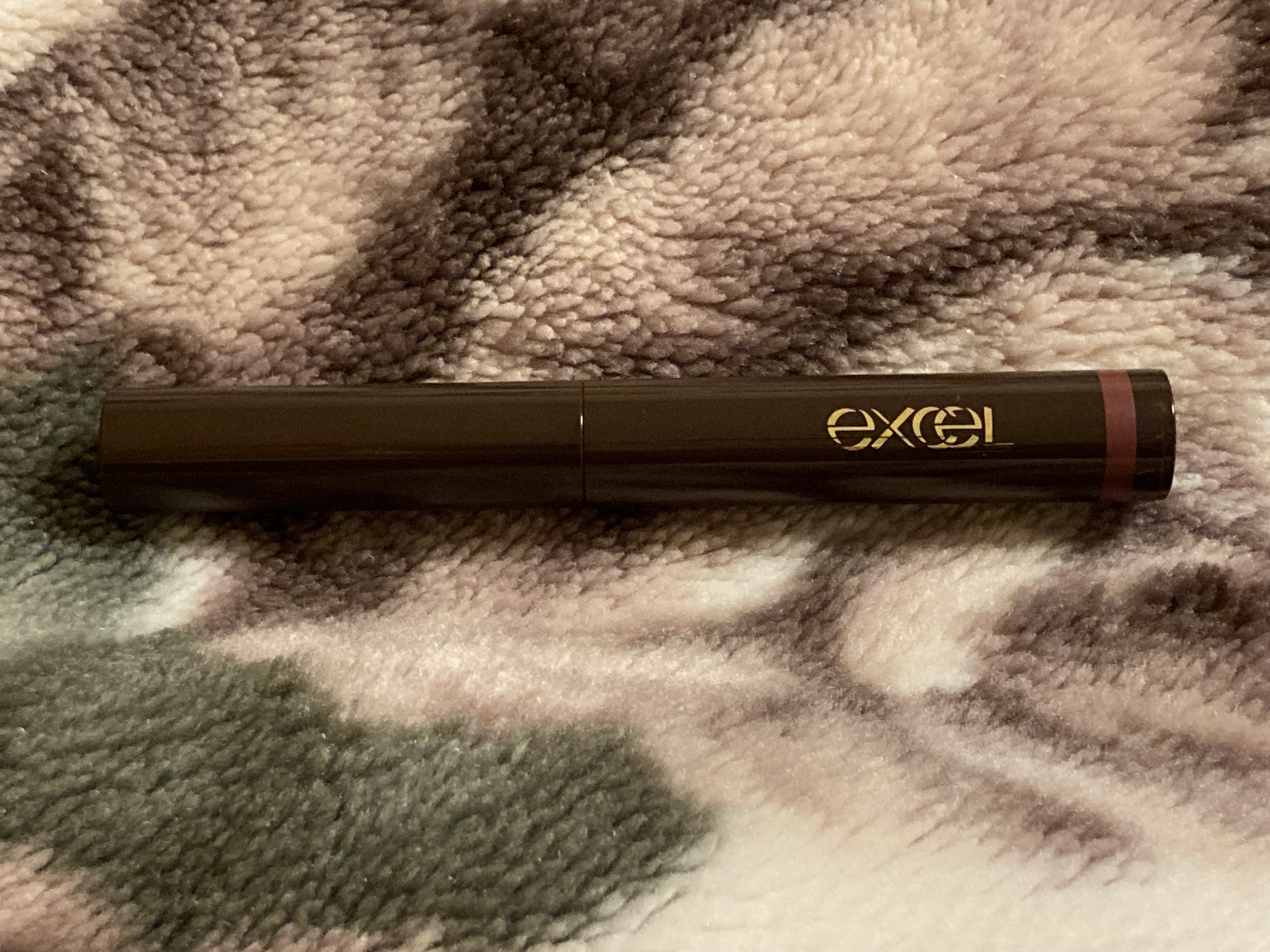 グリームオンフィットシャドウ/excel/スティックアイシャドウを使ったクチコミ（1枚目）