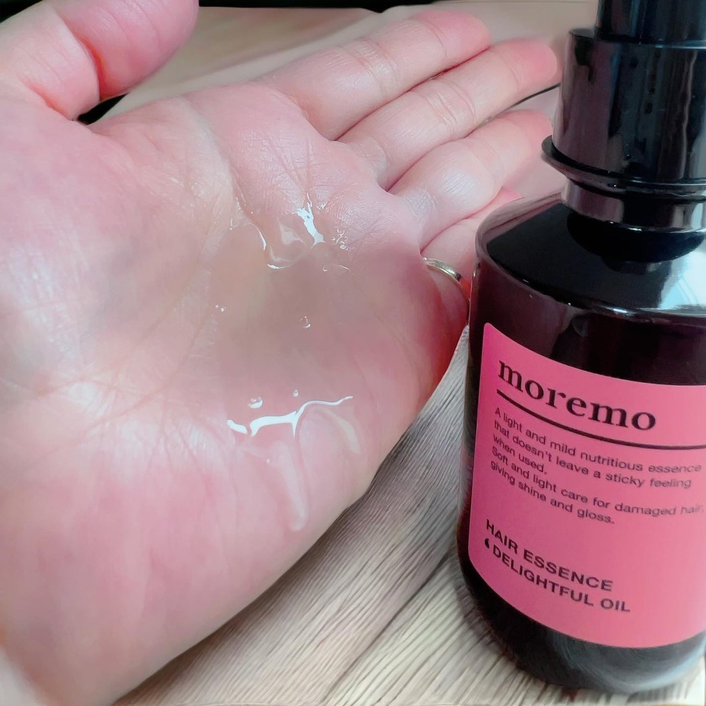 ヘアエッセンスディライトフルオイル 70ml / Hair Essence Delightful Oil 70ml/moremo/ヘアオイルを使ったクチコミ(2枚目)