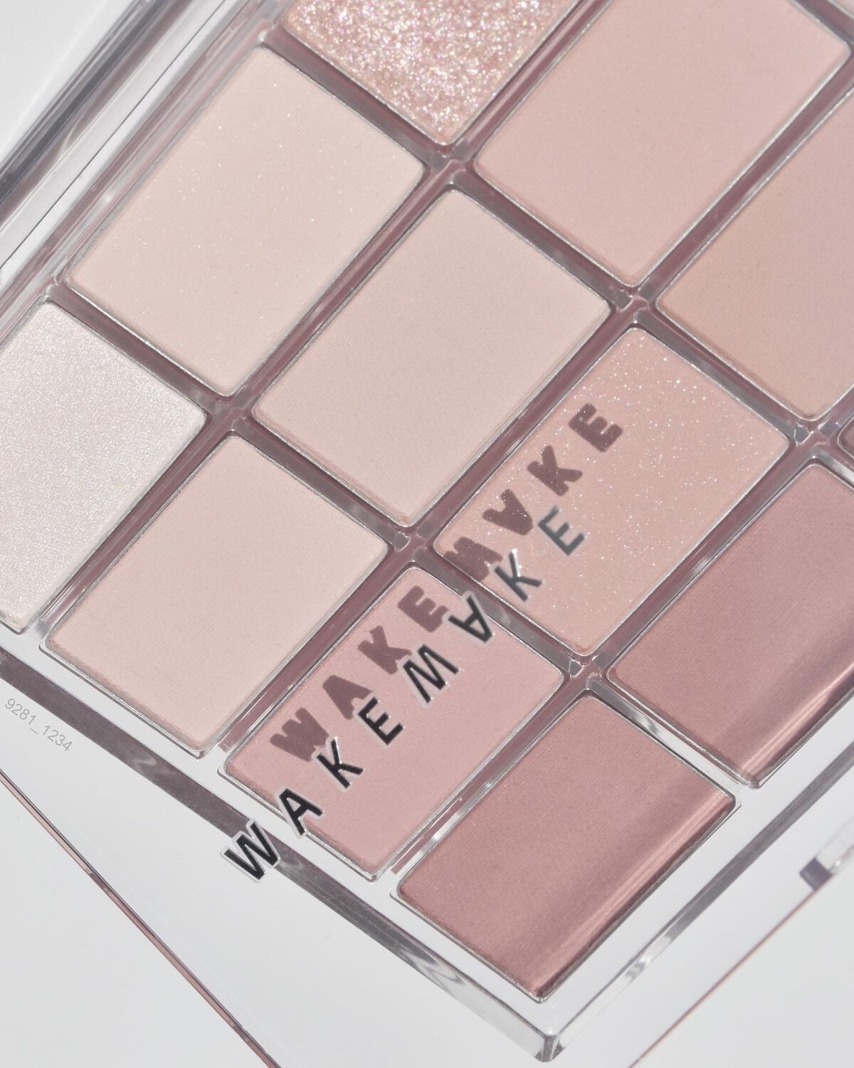 ソフトブラーリングアイパレット/wakemake/アイシャドウパレットを使ったクチコミ(5枚目)