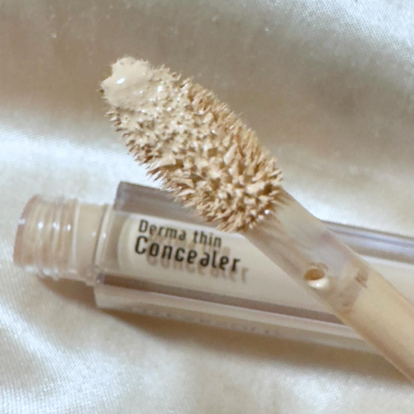 ダーマシンコンシーラー/23years old/リキッドコンシーラーを使ったクチコミ（2枚目）