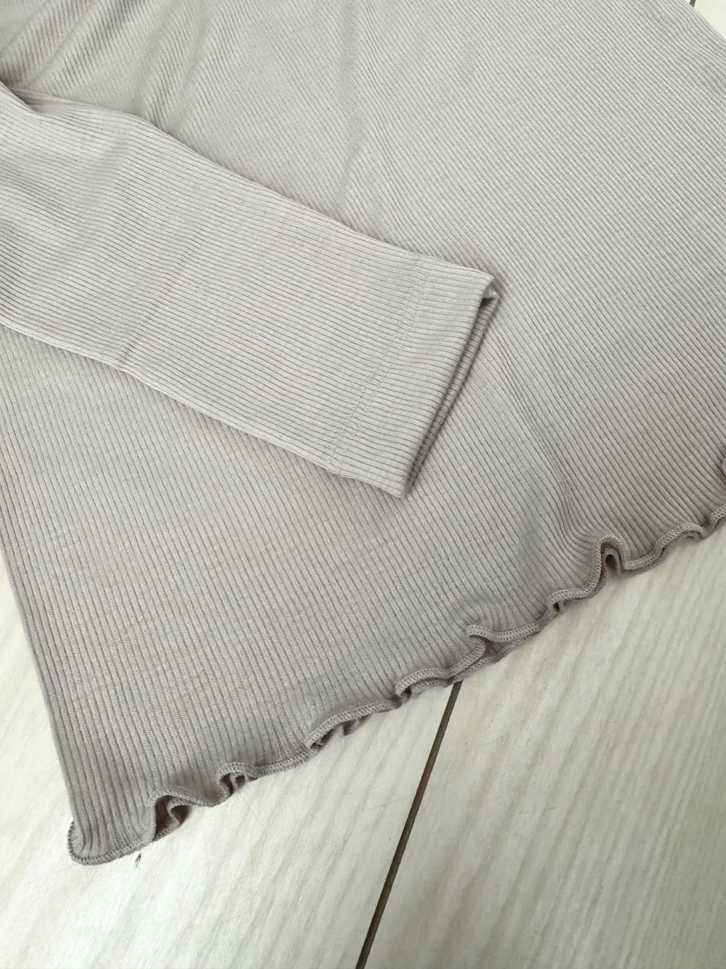 はっぱ*フォロバ100 on LIPS 「【luxebymujyu】メリノウール100%リブプルオーバー..」(2枚目)