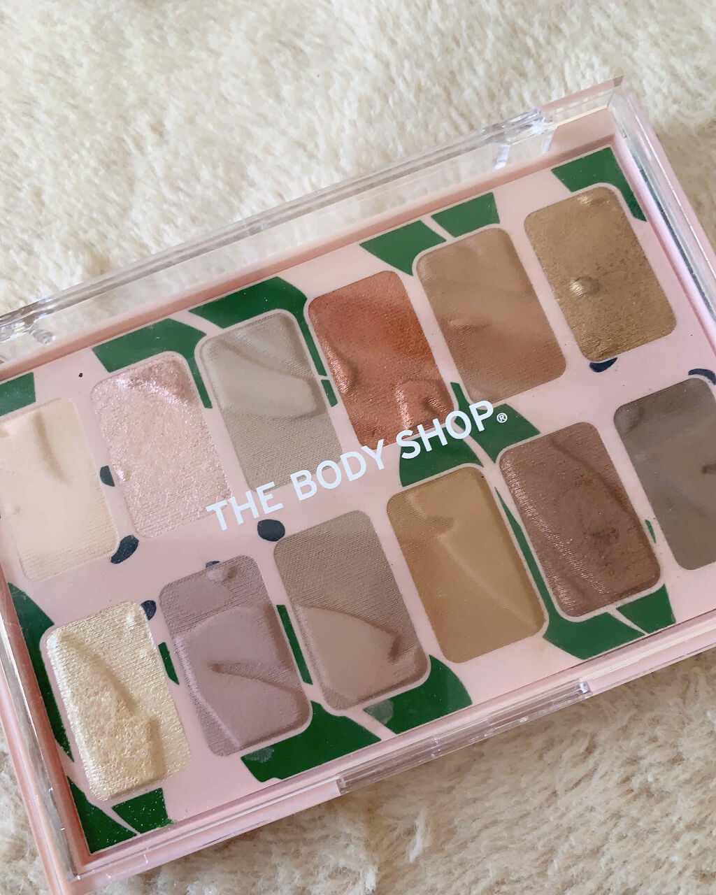 アイシャドウパレット オウンユアナチュラルズ/THE BODY SHOP/アイシャドウパレットを使ったクチコミ（2枚目）