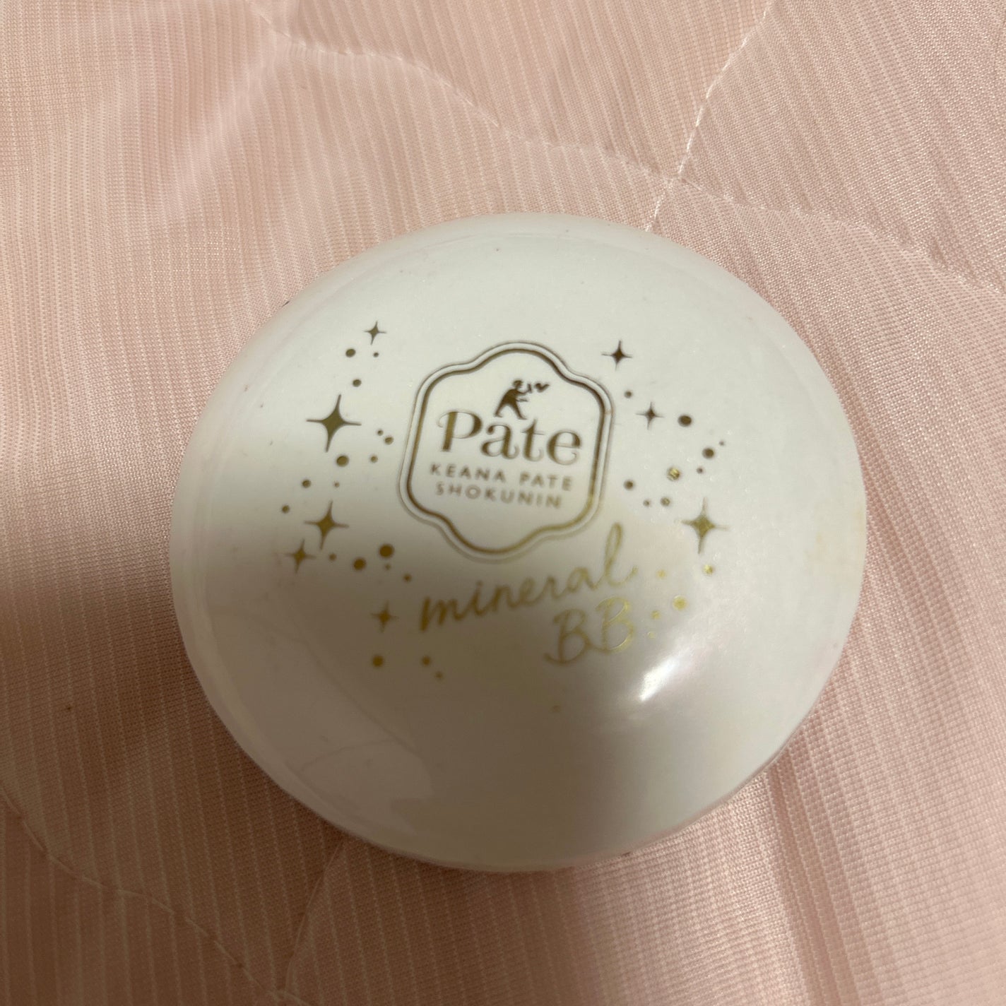 ミネラルBBパウダー P /毛穴パテ職人/プレストパウダーを使ったクチコミ(1枚目)