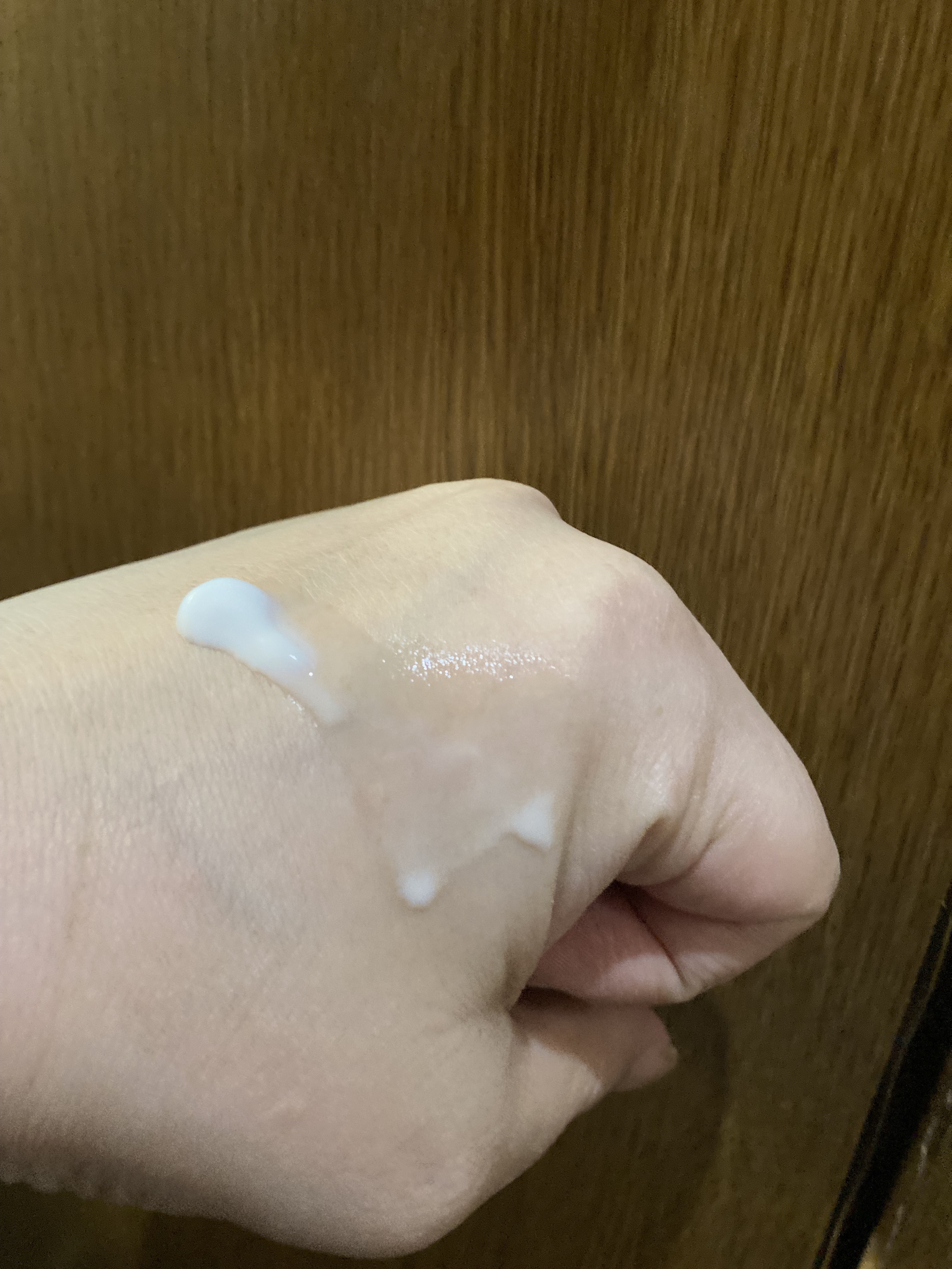 ビタミンCハンドクリーム/cyclear/ハンドクリームを使ったクチコミ（3枚目）