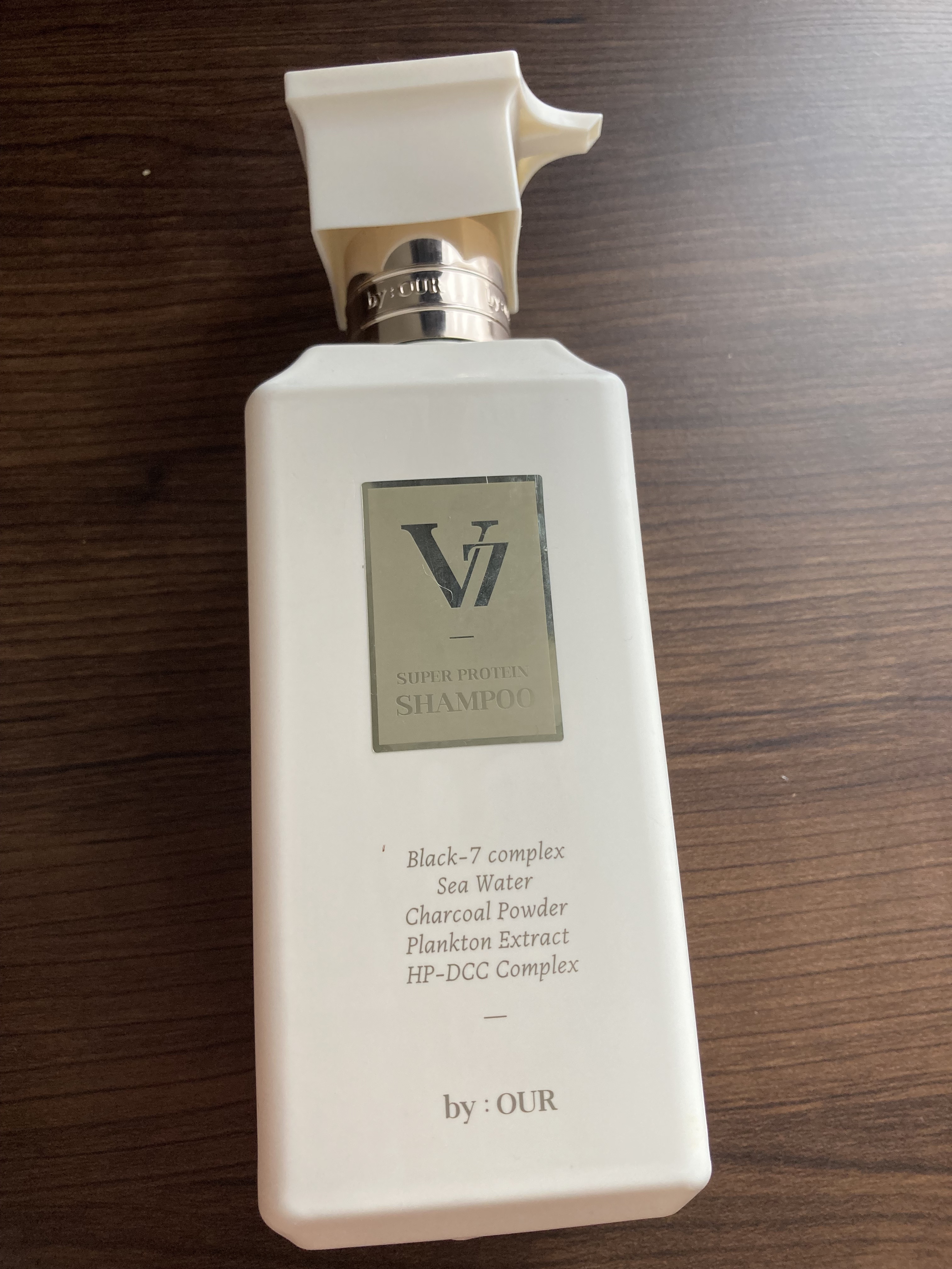 by : OUR V7 スーパープロテイン シャンプーのクチコミ「Qoo10のメガ割でセットで購入したシャンプーとトリートメントを使い切りました。

シャンプー.....」（3枚目）