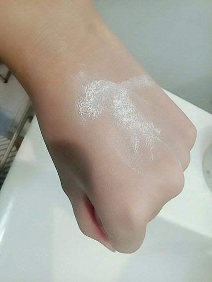 ジョンソン ベビーパウダー/ジョンソンベビー/ボディパウダーを使ったクチコミ(2枚目)