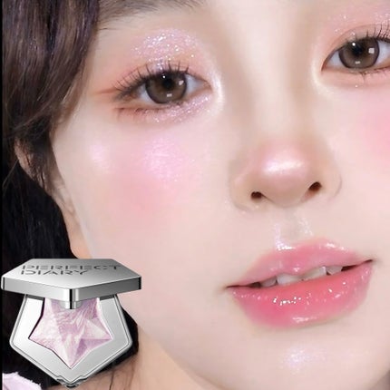 スターダストダイヤモンドハイライトパウダー/PERFECT DIARY/パウダーハイライトを使ったクチコミ(2枚目)