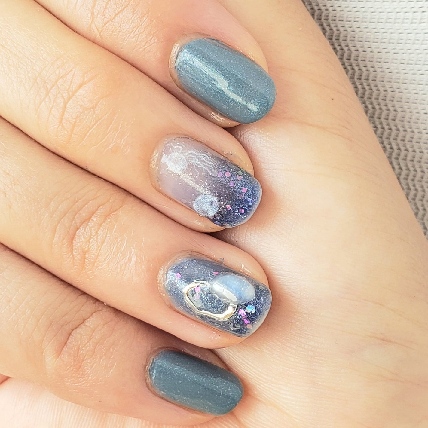 土木系おねいさん on LIPS 「今日はクラゲネイル!ダイソーで見つけたシールを早く使いたくて(..」(4枚目)