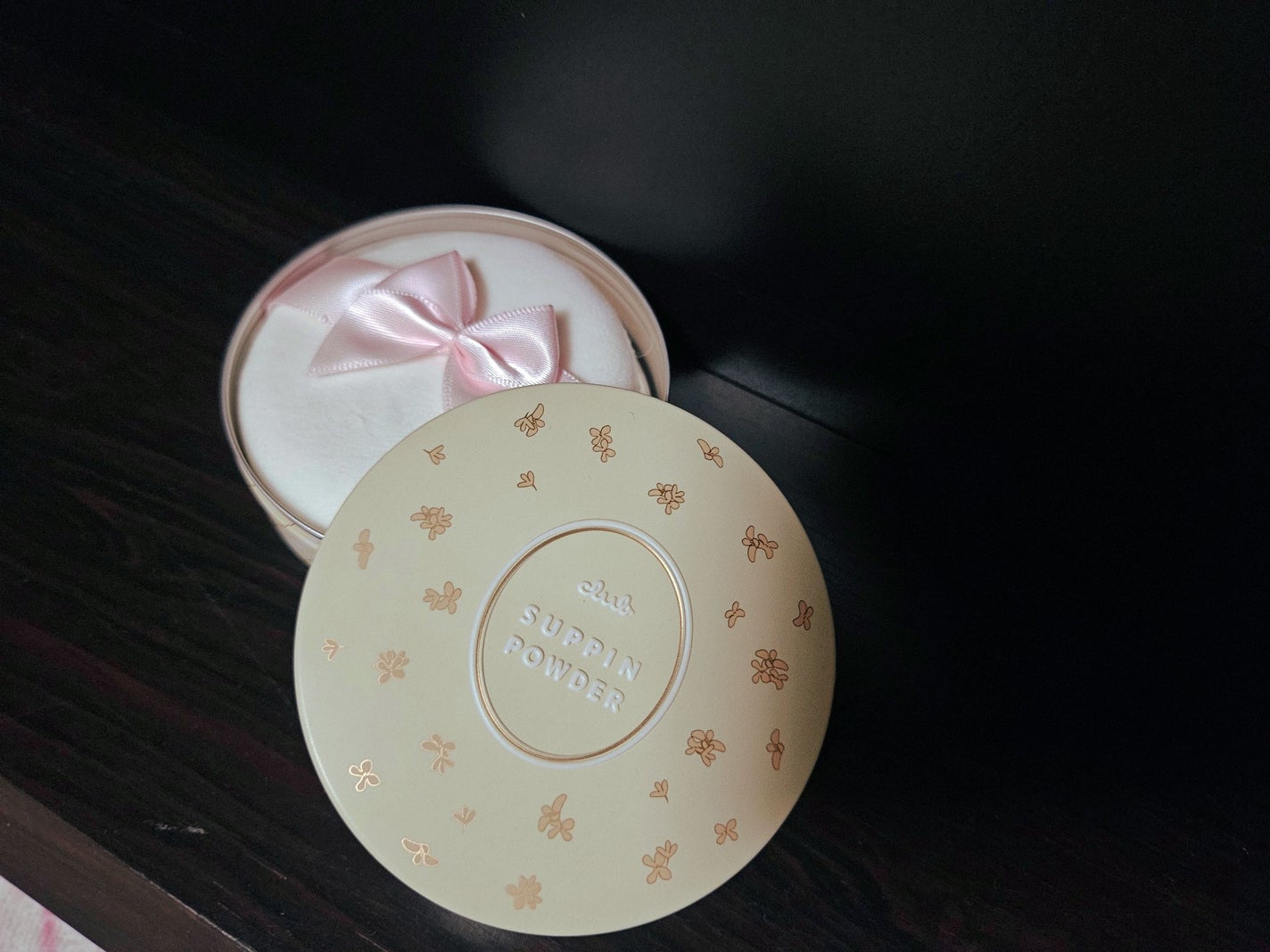 すっぴんパウダーC 初恋キンモクセイの香り/クラブ/プレストパウダーを使ったクチコミ(1枚目)