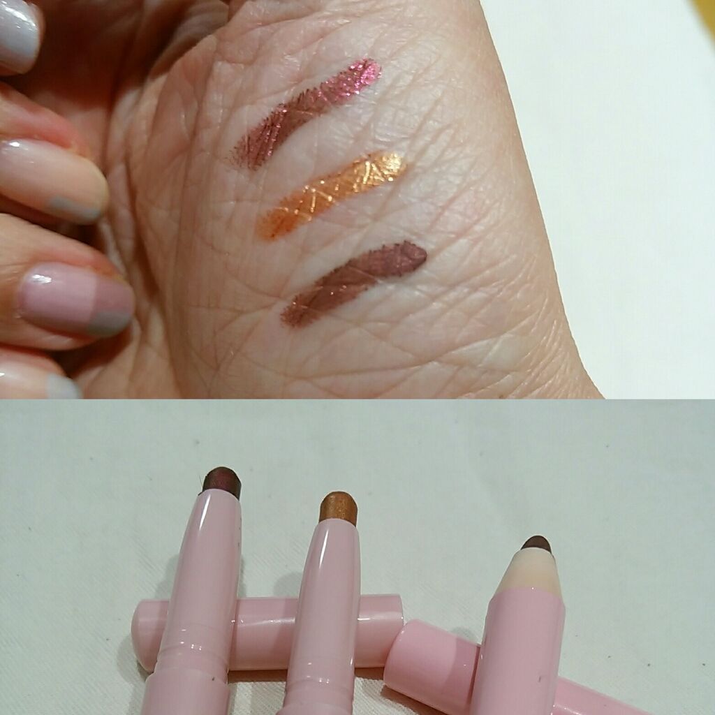 クリーミーアイシャドウペンシル melty magenta　メルティマゼンタ/WHOMEE/スティックアイシャドウを使ったクチコミ（1枚目）