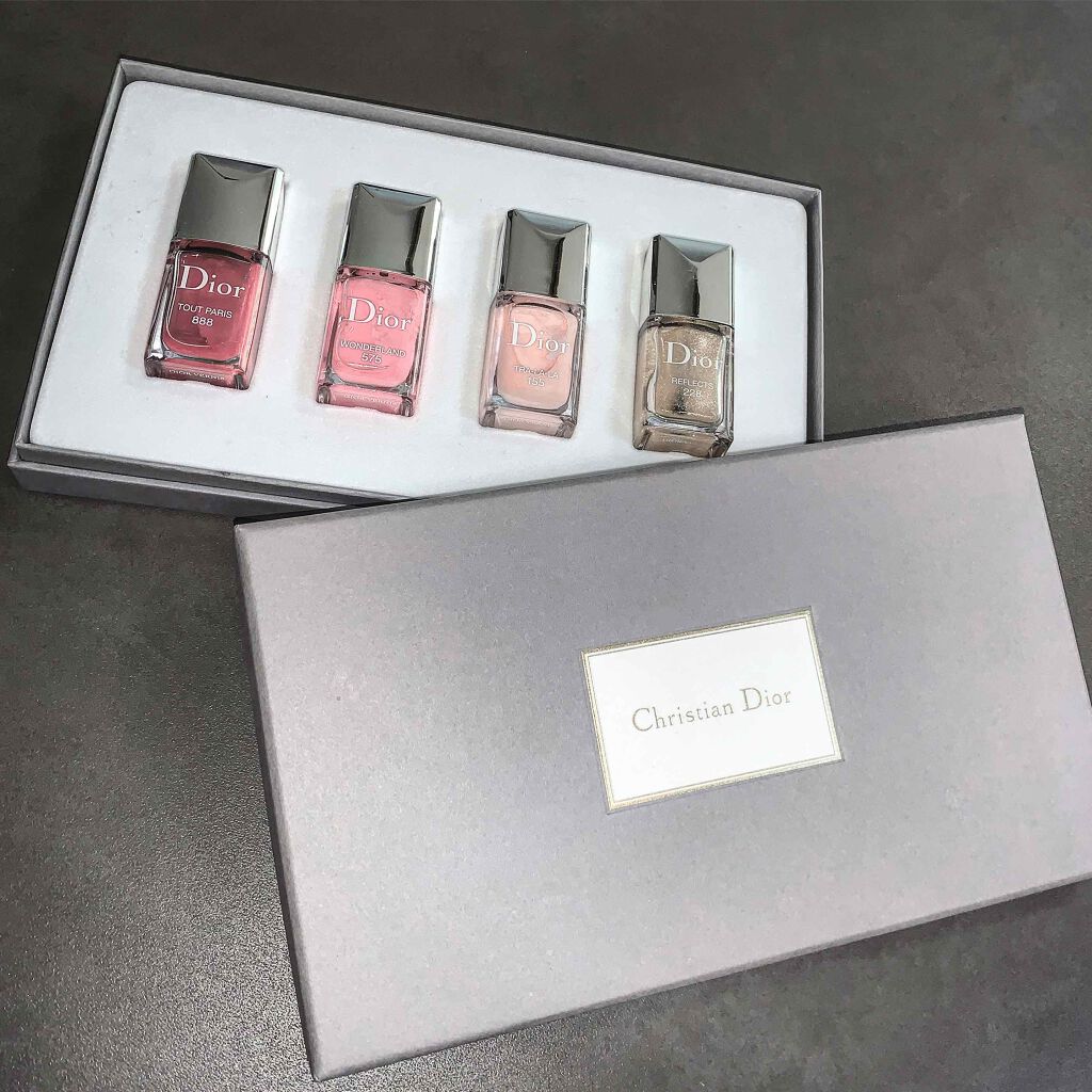 fantastic_make_2zzj on LIPS 「#お部屋サロン#Dior#ネイル..」(1枚目)