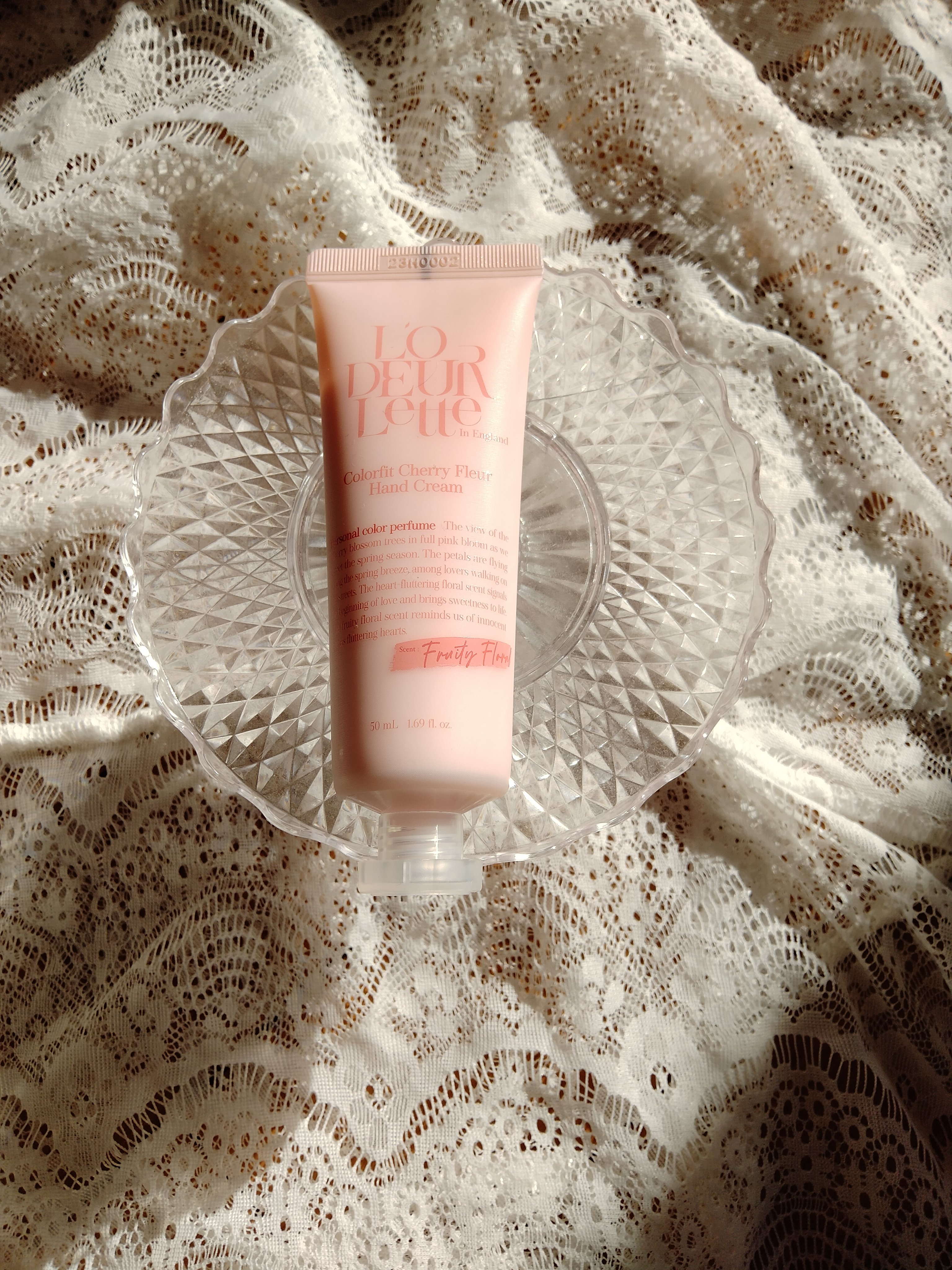 カラーフィットハンドクリーム/ロダレット/ハンドクリームを使ったクチコミ（2枚目）