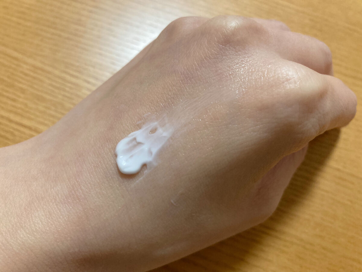 モイスト ハンドクリーム/EORA/ハンドクリームを使ったクチコミ（2枚目）