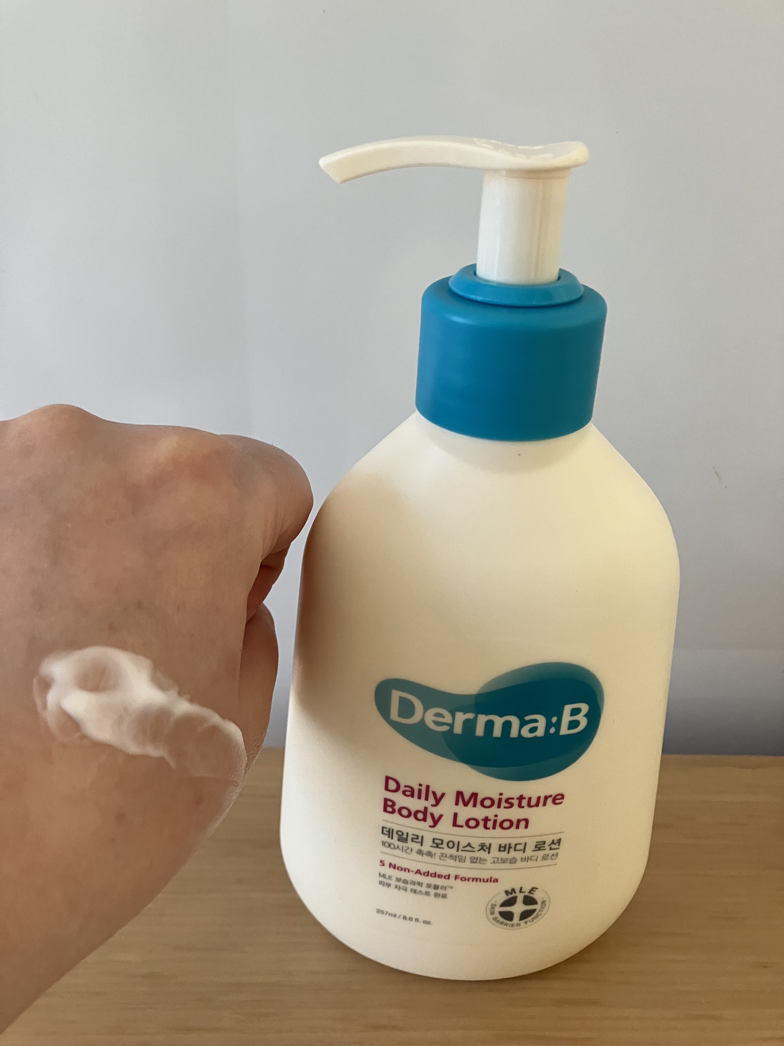 デイリーモイスチャーボディローション 257ml/Derma:B/ボディローションを使ったクチコミ（3枚目）