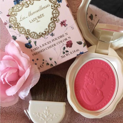 レ・メルヴェイユーズ ラデュレ プレスト チークカラーのクチコミ「こちらは、
レ・メルヴェイユーズ ラデュレ
プレストチークカラー
05マドモアゼル
お嬢さん.....」(1枚目)