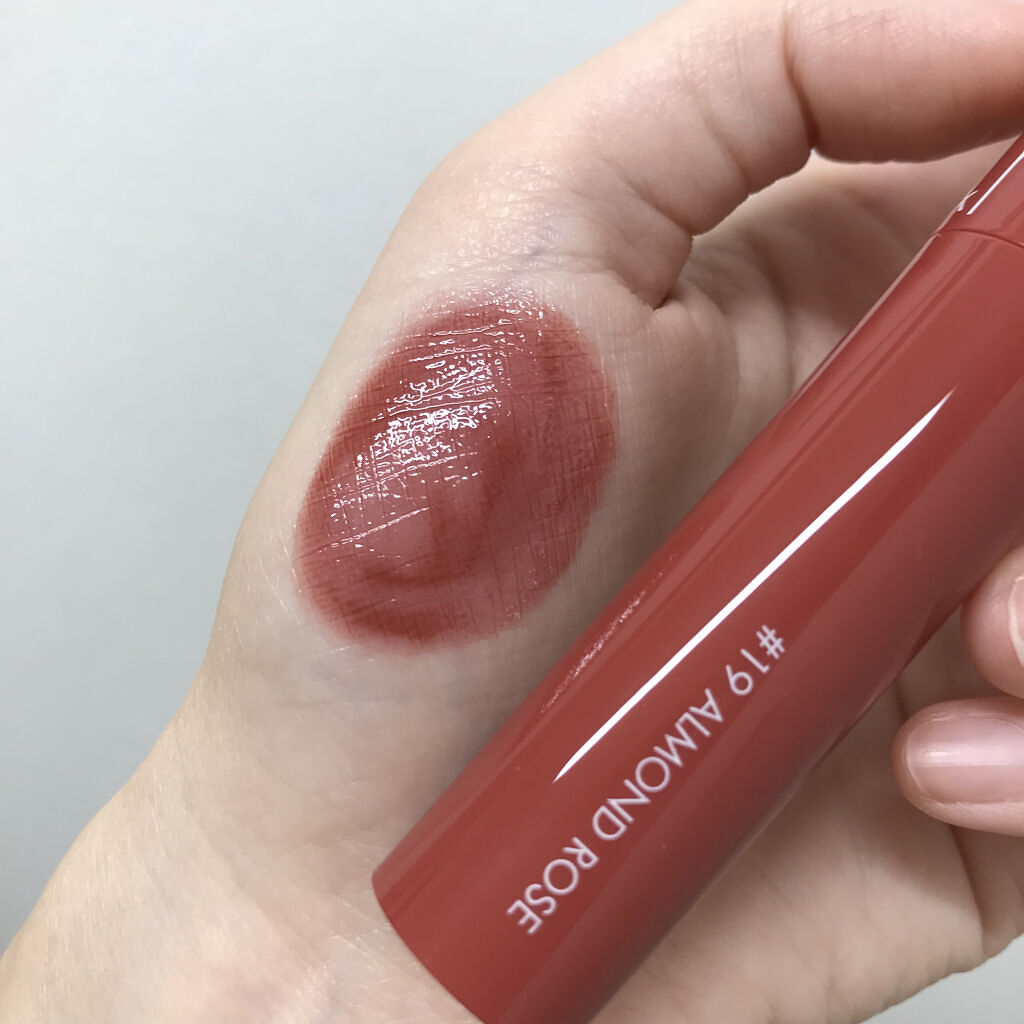 ジューシーラスティングティント 19 アーモンドローズ(ALMAND ROSE)/rom&nd/リップティントを使ったクチコミ（3枚目）