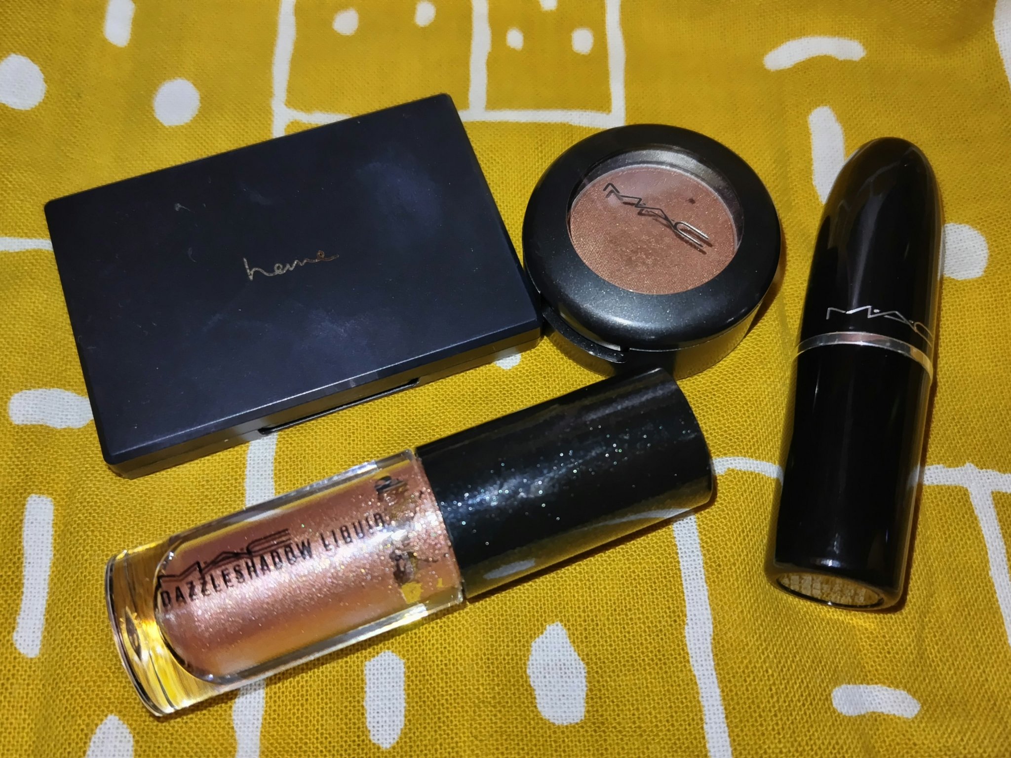 ラスターガラス リップスティック アイ ディザーブ ディス/M・A・C/口紅を使ったクチコミ（1枚目）