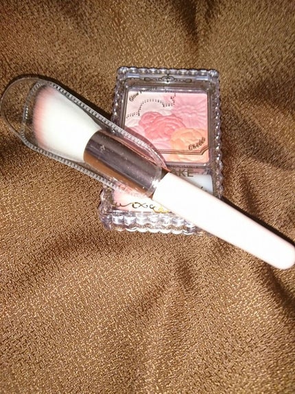 グロウフルールチークス/キャンメイク/パウダーチークを使ったクチコミ(1枚目)