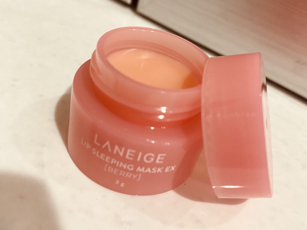 リップスリーピングマスク/LANEIGE/リップバームを使ったクチコミ（2枚目）