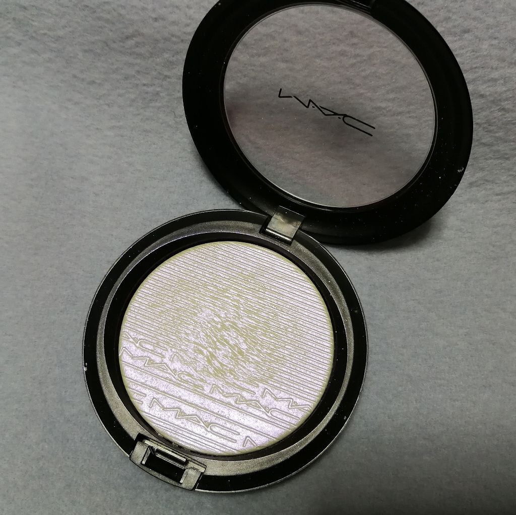 エクストラ ディメンション スキンフィニッシュ/M・A・C/プレストパウダーを使ったクチコミ(1枚目)