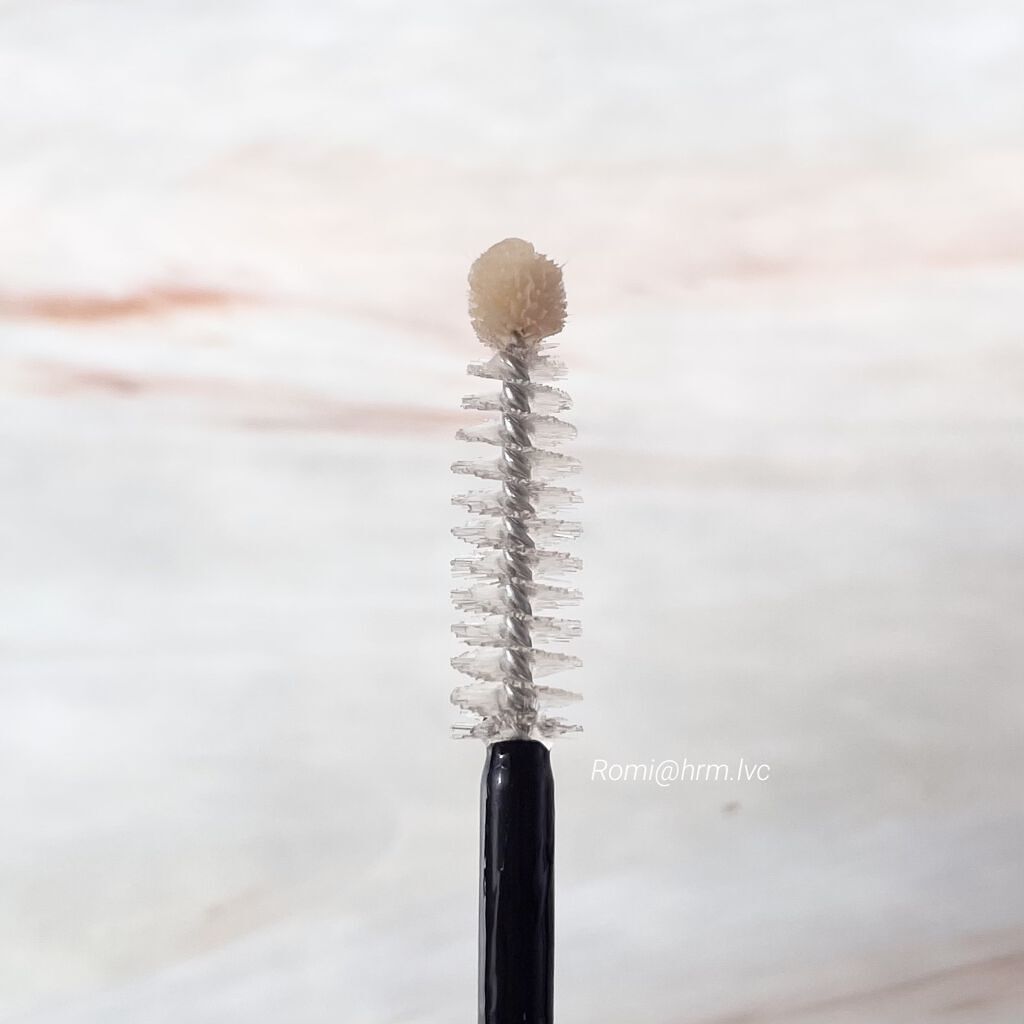 Eyebrow&Eyelash Serum/NUNSSUP JARA/まつげ美容液を使ったクチコミ（2枚目）