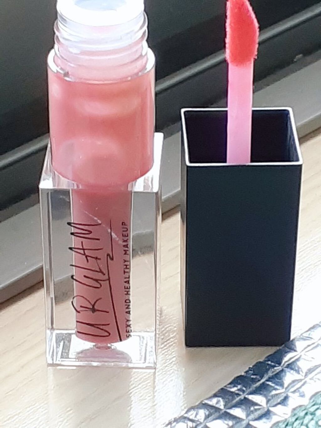 UR GLAM　LIP OIL/U R GLAM/リップグロスを使ったクチコミ（2枚目）