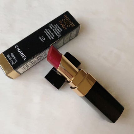 ルージュ ココ フラッシュ/CHANEL/口紅を使ったクチコミ(6枚目)