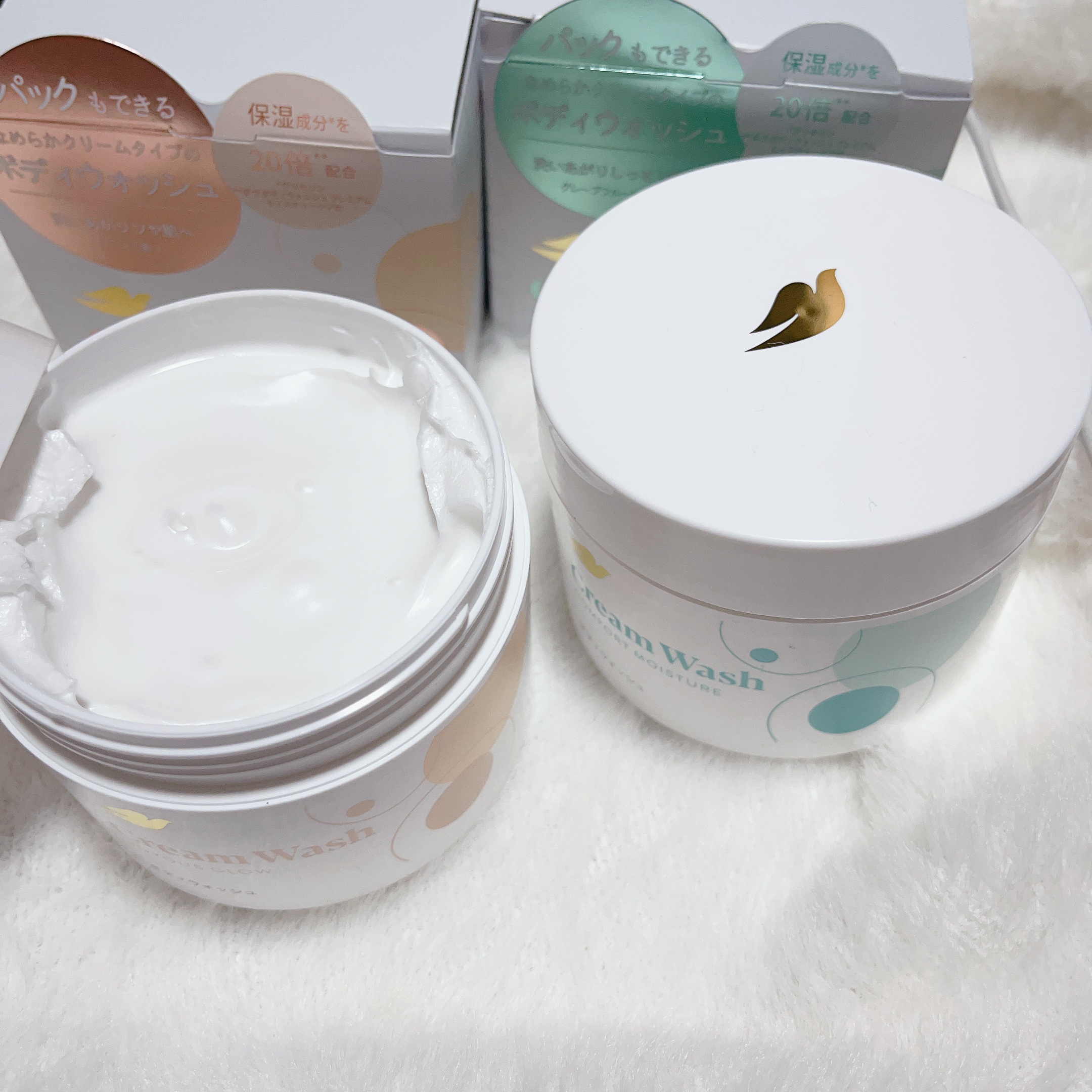 ダヴ クリームボディウォッシュ コンフォートモイスチャー
ダヴ クリームボディウォッシュ ジョイアスグロウ #提供 LIPSのキャンペーンにていただきました。



グロウは古い角質や汚れによるくすみが気になる時に。モイスチャーは乾燥が気に