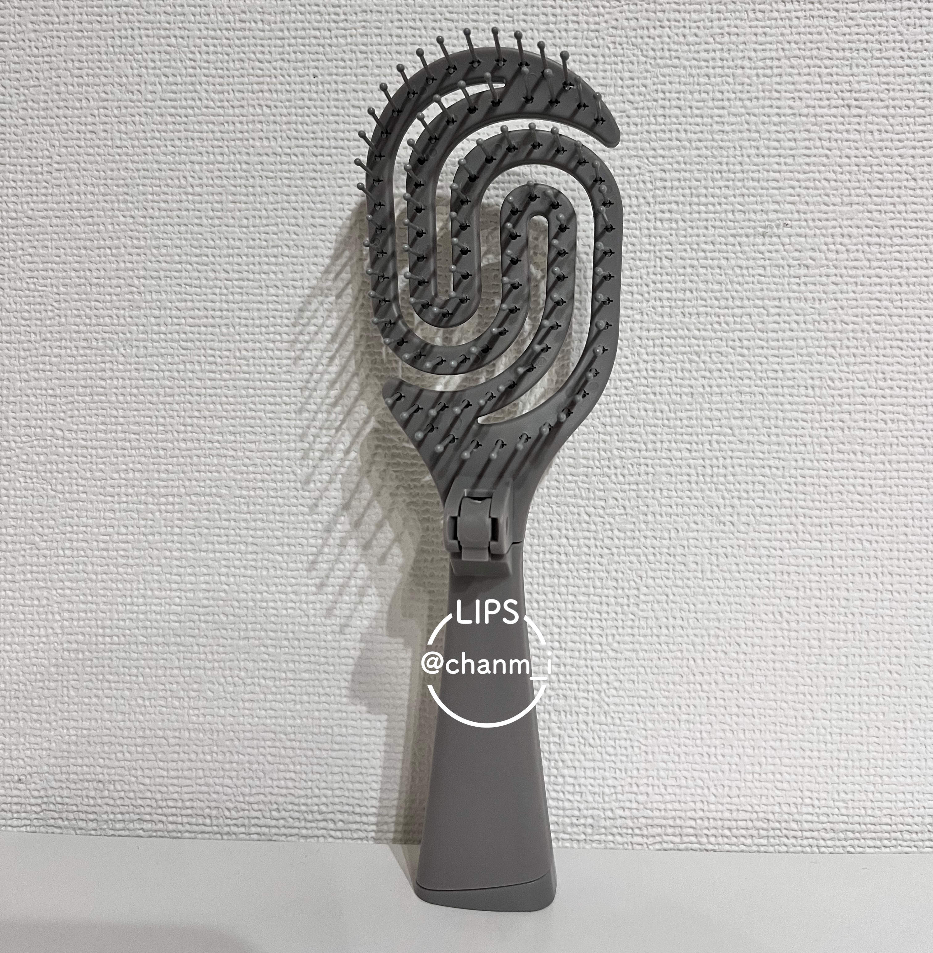 乾きやすいブローブラシ/DAISO/ヘアブラシを使ったクチコミ（2枚目）