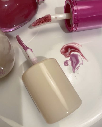 フィー 3Dボリューミンググロス/fwee/リップグロスを使ったクチコミ(4枚目)