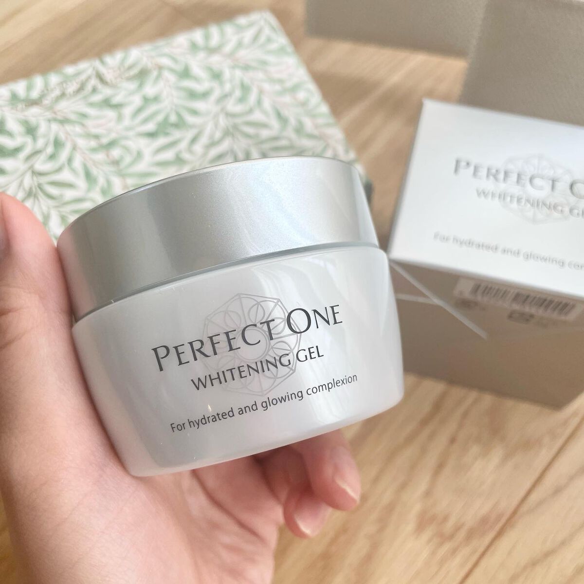 パーフェクトワン 薬用ホワイトニングジェル/パーフェクトワン/オールインワン化粧品を使ったクチコミ(2枚目)