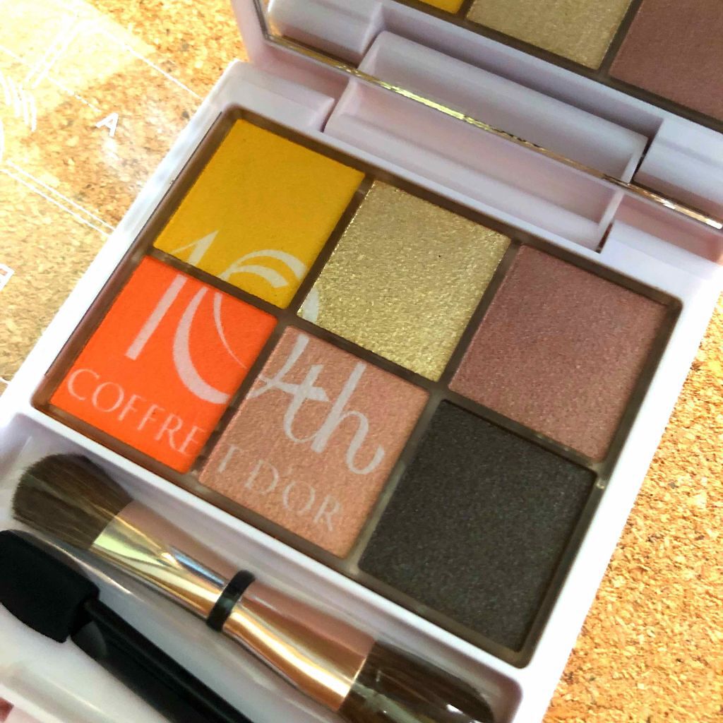 6セレクションアイズ/コフレドール/アイシャドウパレットを使ったクチコミ(1枚目)