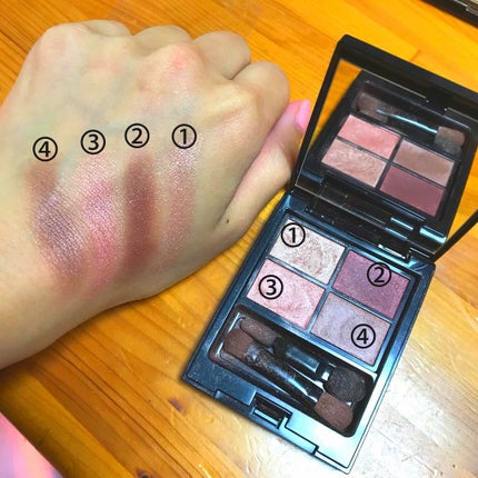 ミネラルクラッシィシャドー/エトヴォス/アイシャドウパレットを使ったクチコミ(4枚目)