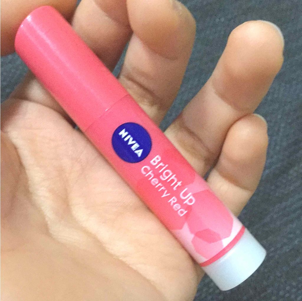 モイストピュアカラーリップ/ニベア/リップクリームを使ったクチコミ（1枚目）