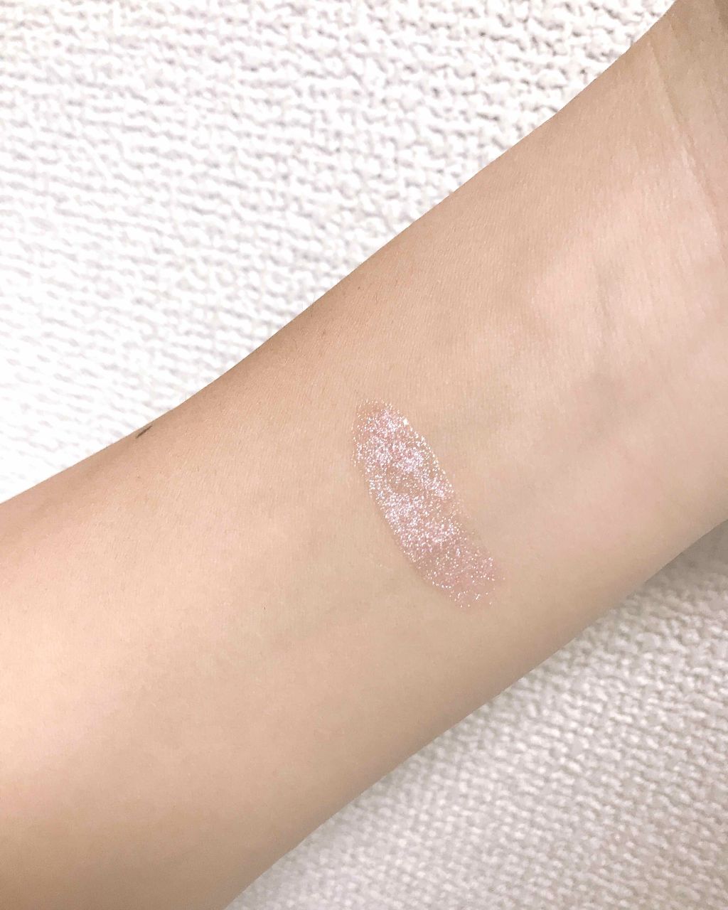 自由気ままに生きる女 on LIPS 「どーも✋😁今回は3coinsで購入したリップグロスを紹介してい..」(3枚目)