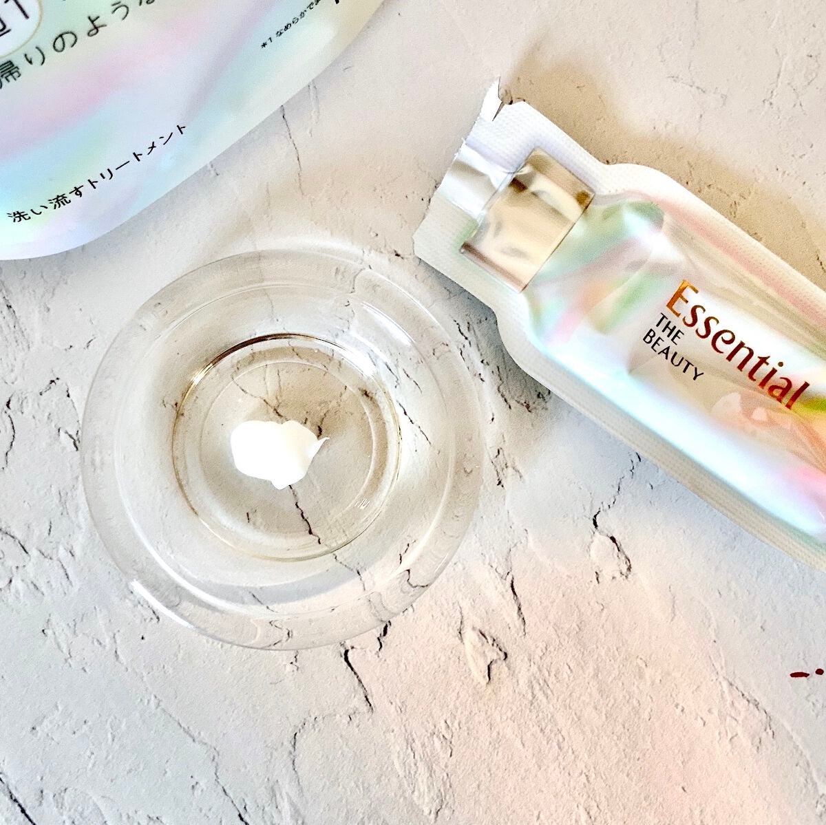 ザビューティ うるツヤチャージヘアパック/エッセンシャル/ヘアマスク・ヘアパックを使ったクチコミ(4枚目)