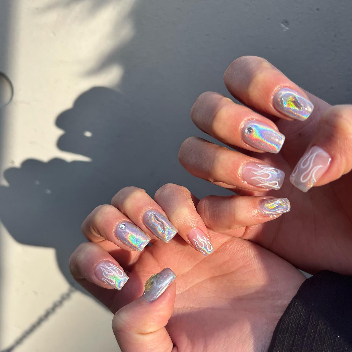 #ユニコーンネイルのネイルデザイン