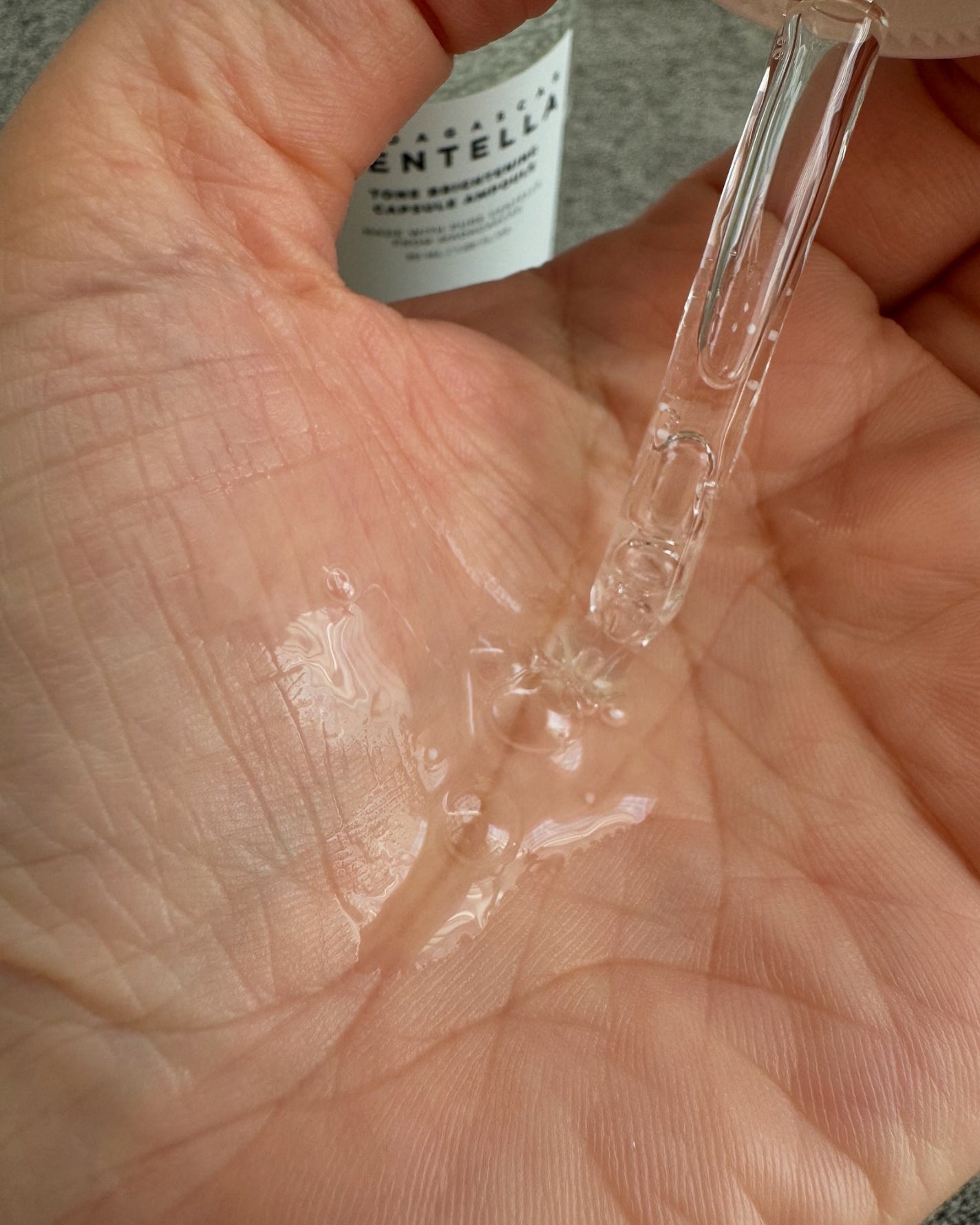 トーンブライトニング カプセルアンプル/SKIN1004/美容液を使ったクチコミ(3枚目)