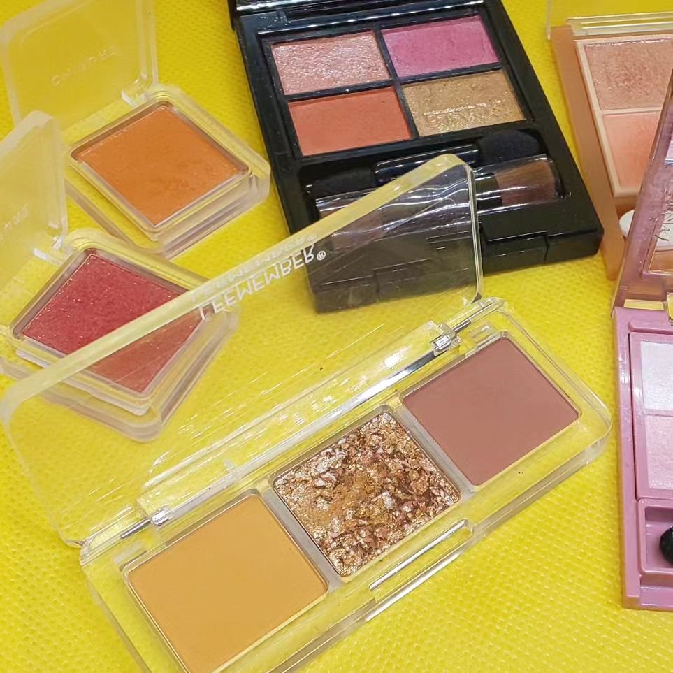 3色フローラアイパレット/LEEMEMBER/アイシャドウパレットを使ったクチコミ（3枚目）