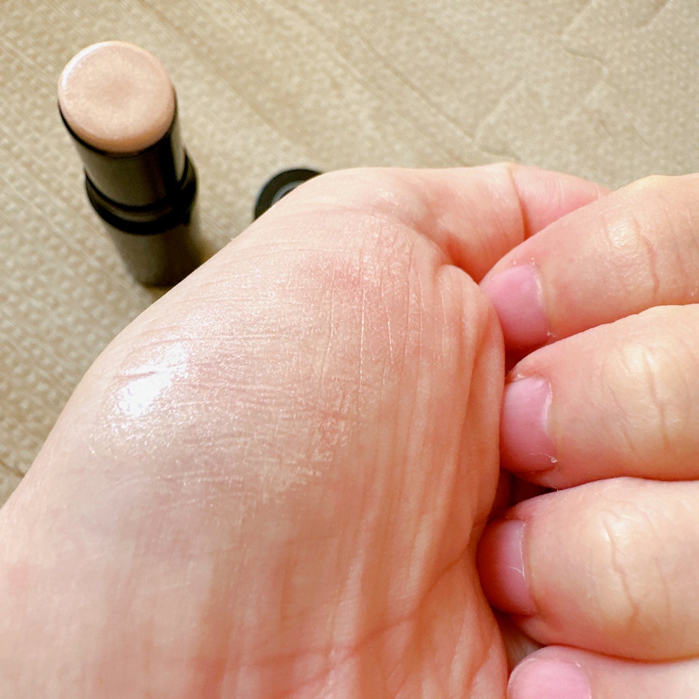 ボーム エサンシエル/CHANEL/スティックハイライトを使ったクチコミ(3枚目)