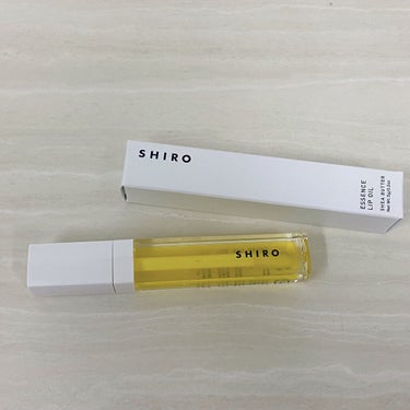 SHIRO エッセンスリップオイルのクチコミ「【SHIRO】エッセンスリップオイル

オイルだから重いのかな〜？と思ったら全然重くない！
サ.....」（1枚目）